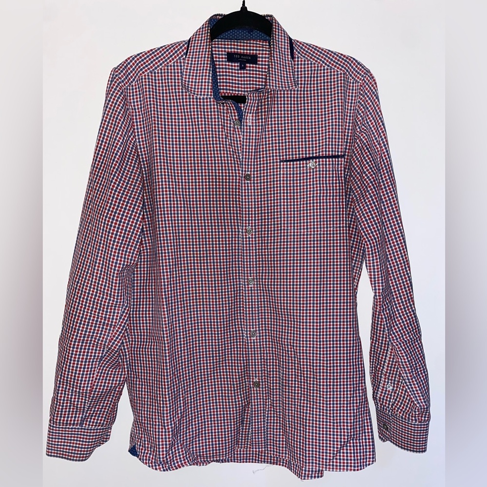 TED BAKER (London) Men’s button down dress shirt. Size 3 (Medium)